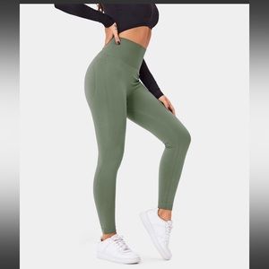 HALARA Butt Lifting Seamless Flow High Waisted Plain Leggings Sz S